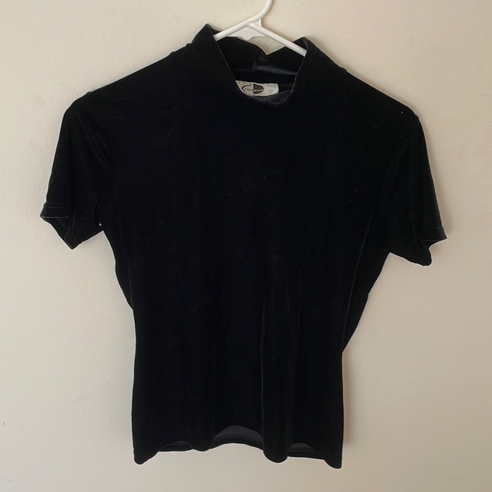 Black velvet short sleeve top